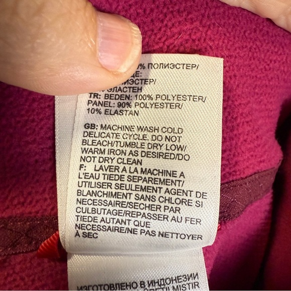 The North Face Magenta Half Zip Pullover, Size Medium - Picture 9 of 9
